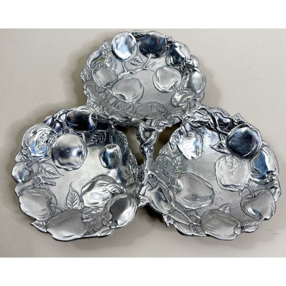 VTG Arthur Court Aluminum Divided Serving 12" x 12" Tray With Apples 1993 EUC - Picture 1 of 6